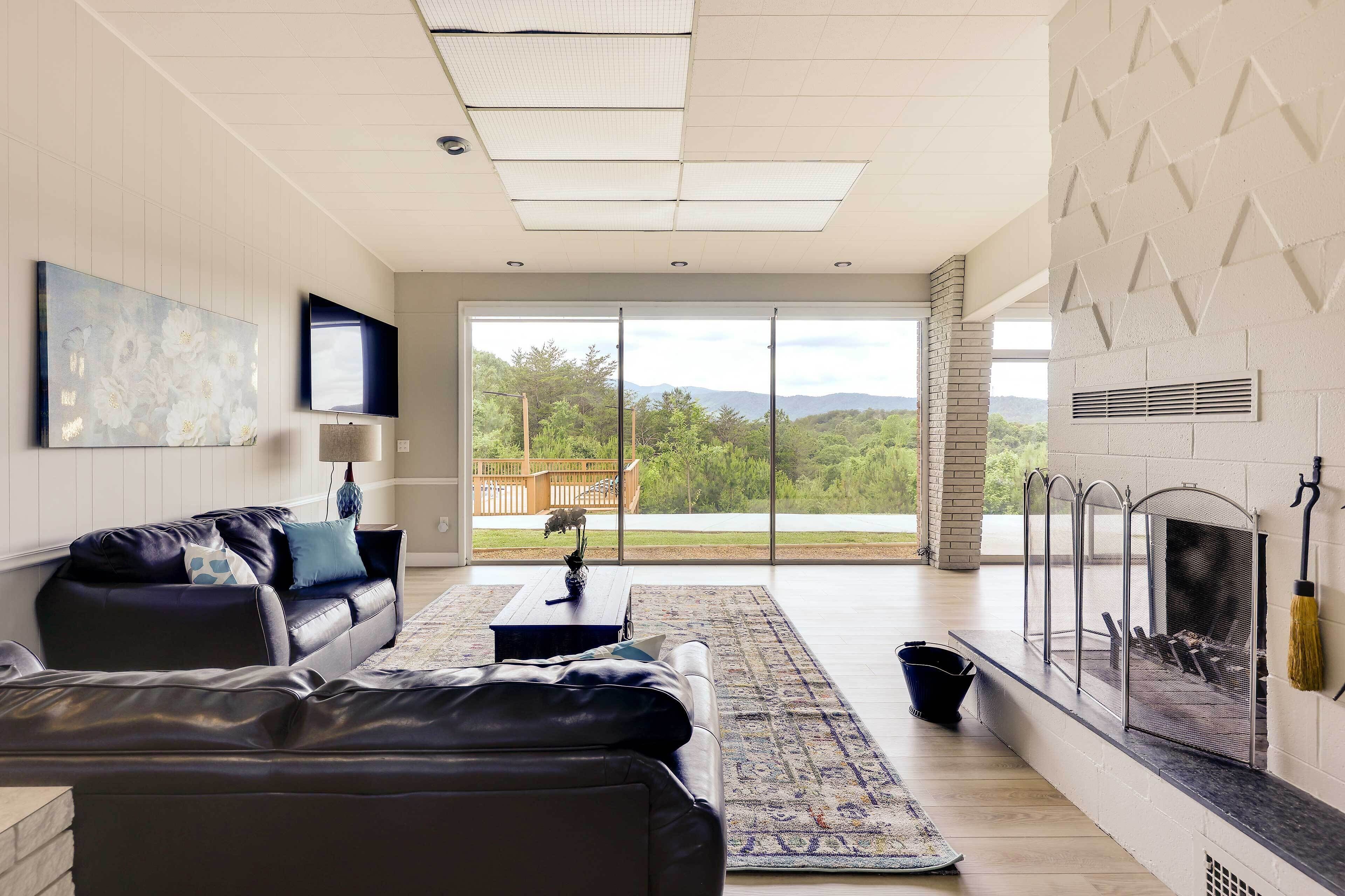 House (3 Bedrooms) | Front of property