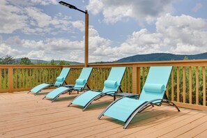 House (3 Bedrooms) | Interior - Private Saltwater Pool: Mtn-view Copperhill Home (Copperhill)