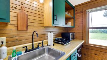 Apartment (0 Bedroom) | Bahagian dalam