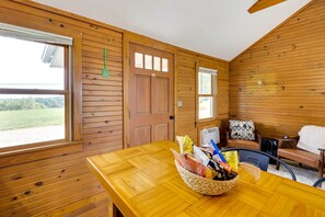 شقة (0 Bedroom) | المنشأة من الداخل