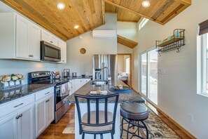 House (1 Bedroom) | Interior - 2 Mi to Rainbow Lake: Lovely Lakeside Tiny Home (Lakeside)