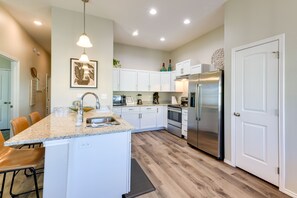 Microwave, oven, stovetop, dishwasher - Rockport Beach House w/ Pop-up Bar & Gas Grill! (Rockport)