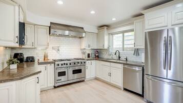 Nhà (4 Bedrooms) | Nội thất