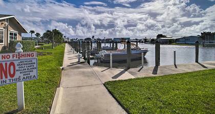 Cozy Jensen Beach Home: Pool Access, Walk to Beach