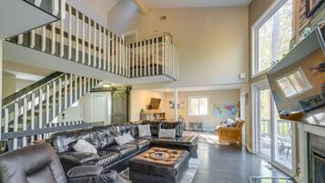 TV, perapian, dan konsol video game