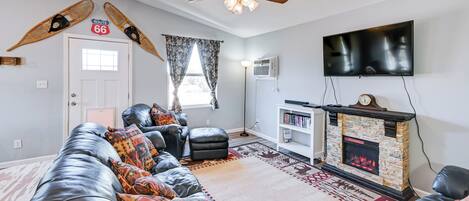 Cottage (2 Bedrooms) | Front of property