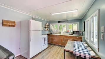 House (1 Bedroom) | Interior