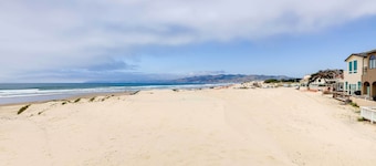 Between the Dunes: Breezy Beachfront Oceano Home!