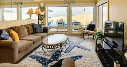 Between the Dunes: Breezy Beachfront Oceano Home!