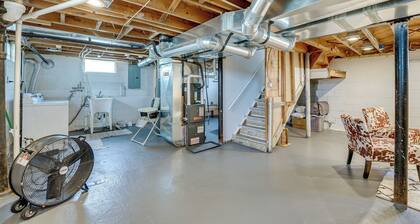 Pet-friendly Southfield House w/ Ping-pong Table!