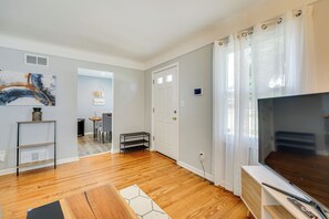 House (3 Bedrooms) | Interior - Pet-friendly Southfield House w/ Ping-pong Table! (Southfield)