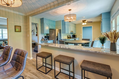 Cozy High Point Vacation Rental: Near HPU Campus