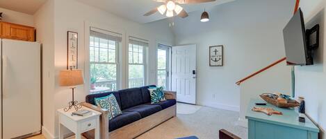 Apartment (3 Bedrooms) | Front of property