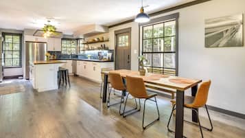 Casa (2 Bedrooms) | Interior