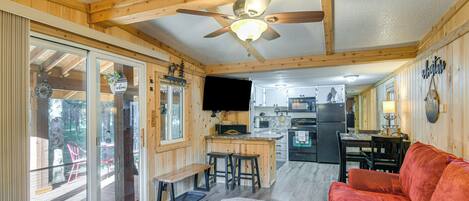 House (2 Bedrooms) | Bahagian dalam