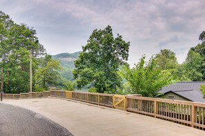 House (5 Bedrooms) | Interior - Waterfront Home w/ Dock Access on Lake Lure! (Lake Lure)