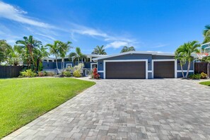 Exterior - Luxury St. Petersburg Home w/ Pool + Bay Access! (St. Petersburg)