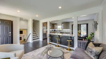 Nhà (3 Bedrooms) | Nội thất