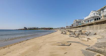 Inviting Rockport Rental w/ Deck: Walk to Beach!