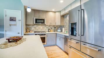 Apartment (1 Bedroom) | Interior