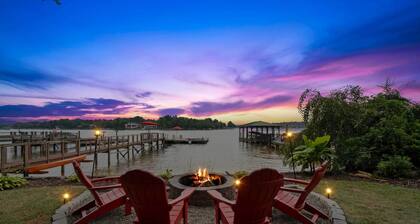 'commodore Bay Waterfront Home on Lake Norman!
