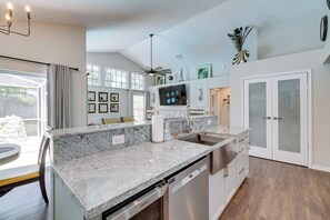 House (3 Bedrooms) | Interior