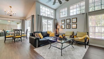 House (3 Bedrooms) | Interior