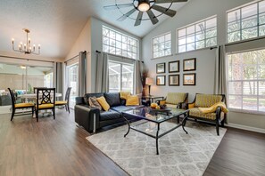 House (3 Bedrooms) | Interior