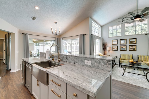 Spring Hill Home w/ Private Pool & Games!