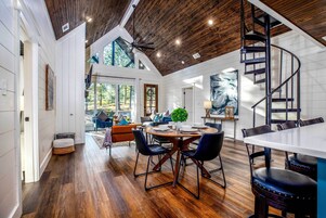 Casa (2 Bedrooms) | Interior