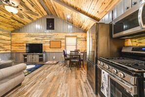 House (1 Bedroom) | Interior