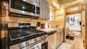 House (1 Bedroom) | Interior