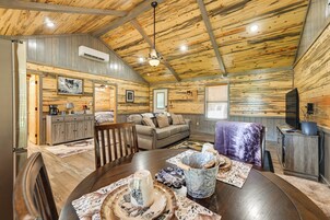 House (1 Bedroom) | Interior