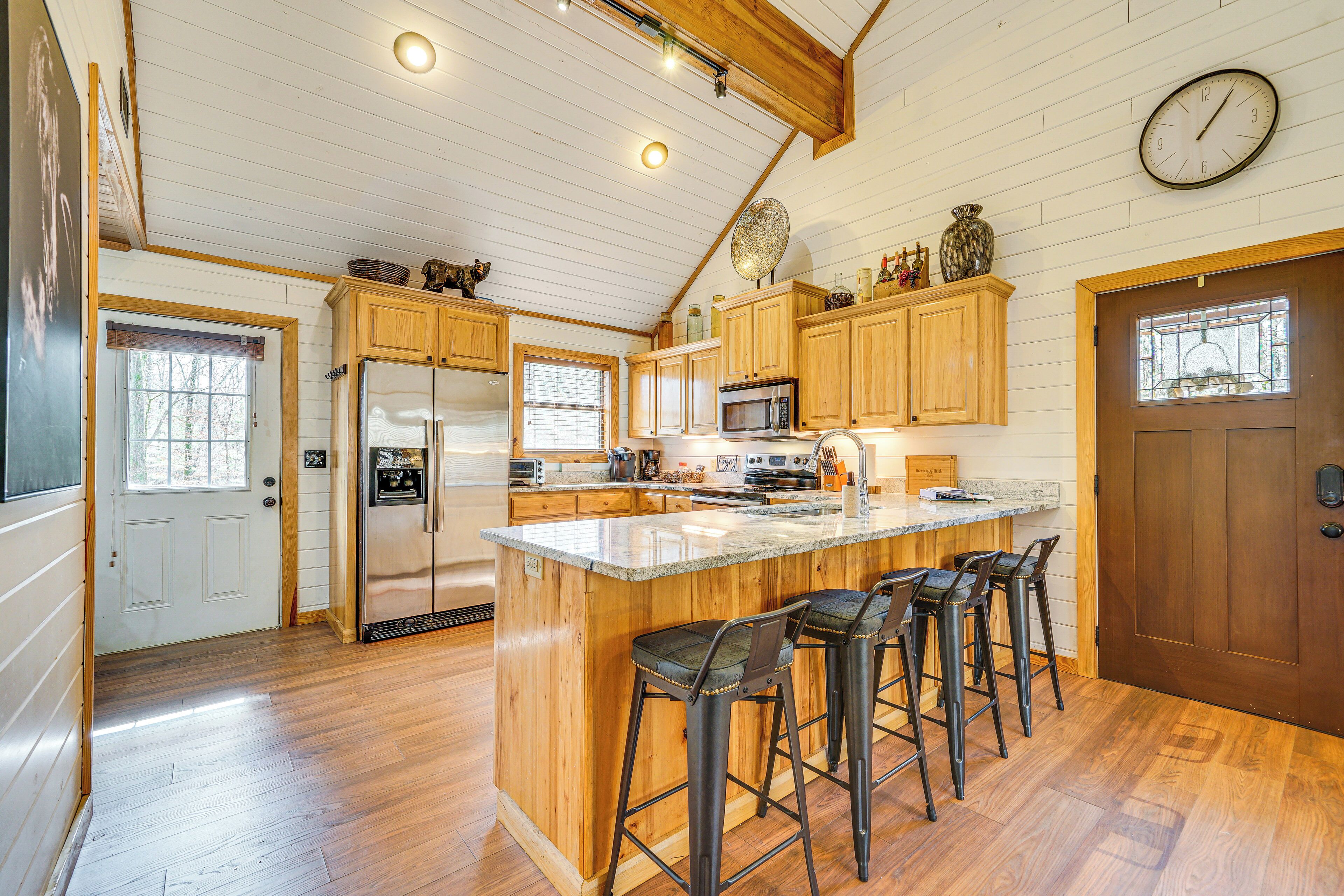 المنشأة من الداخل