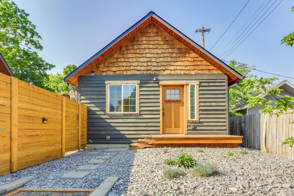 Apartment (0 Bedroom) | Depan hartanah