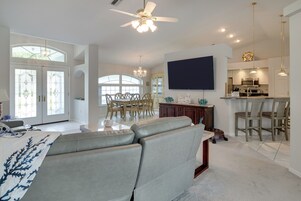 House (3 Bedrooms) | Interior