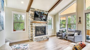 House (3 Bedrooms) | Front of property