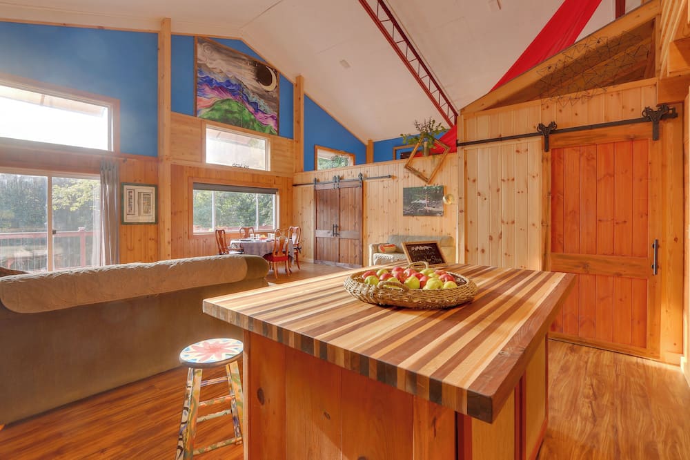 Peaceful Berkeley Springs Home: Escape to Nature! - Gore, VA