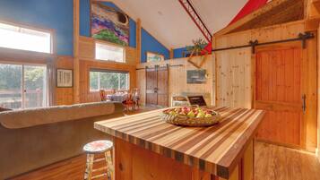 Rumah (2 Bedrooms) | Interior