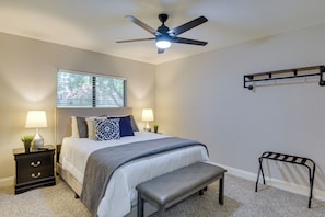 House (3 Bedrooms) | Interior - 11 Mi to Six Flags! Poolside Oasis in Bedford (Bedford)