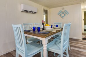 Dining - Sunny Bradenton Retreat - Visit Anna Maria Island! (Bradenton)