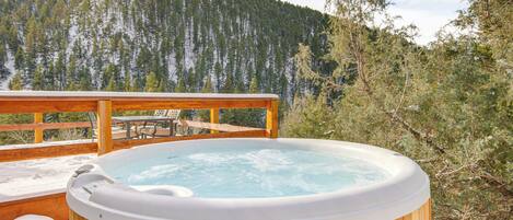 House (3 Bedrooms) | Front of property