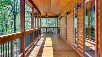 House (1 Bedroom) | Interior