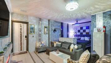 Apartment (0 Bedroom) | Interior