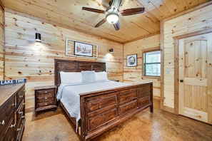 Interior - Hot Tub & Fire Pit at Broken Bow Cabin! (Broken Bow)