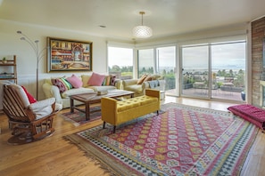 House (3 Bedrooms) | Front of property