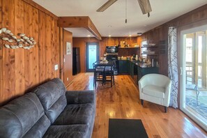 Casa (2 Bedrooms) | Interior