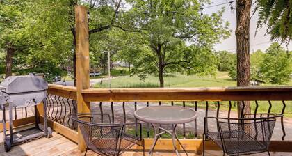 Boat Slip + Screened Porch: Warsaw Cabin Retreat