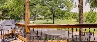 Boat Slip + Screened Porch: Warsaw Cabin Retreat