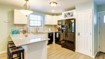 Cottage (2 Bedrooms) | Interior